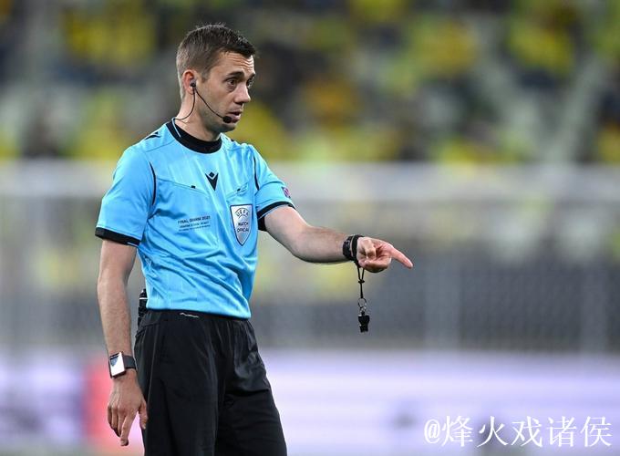 确定：法国著名裁判蒂尔潘将执法欧冠小组赛第六轮皇马对阵曼联比赛